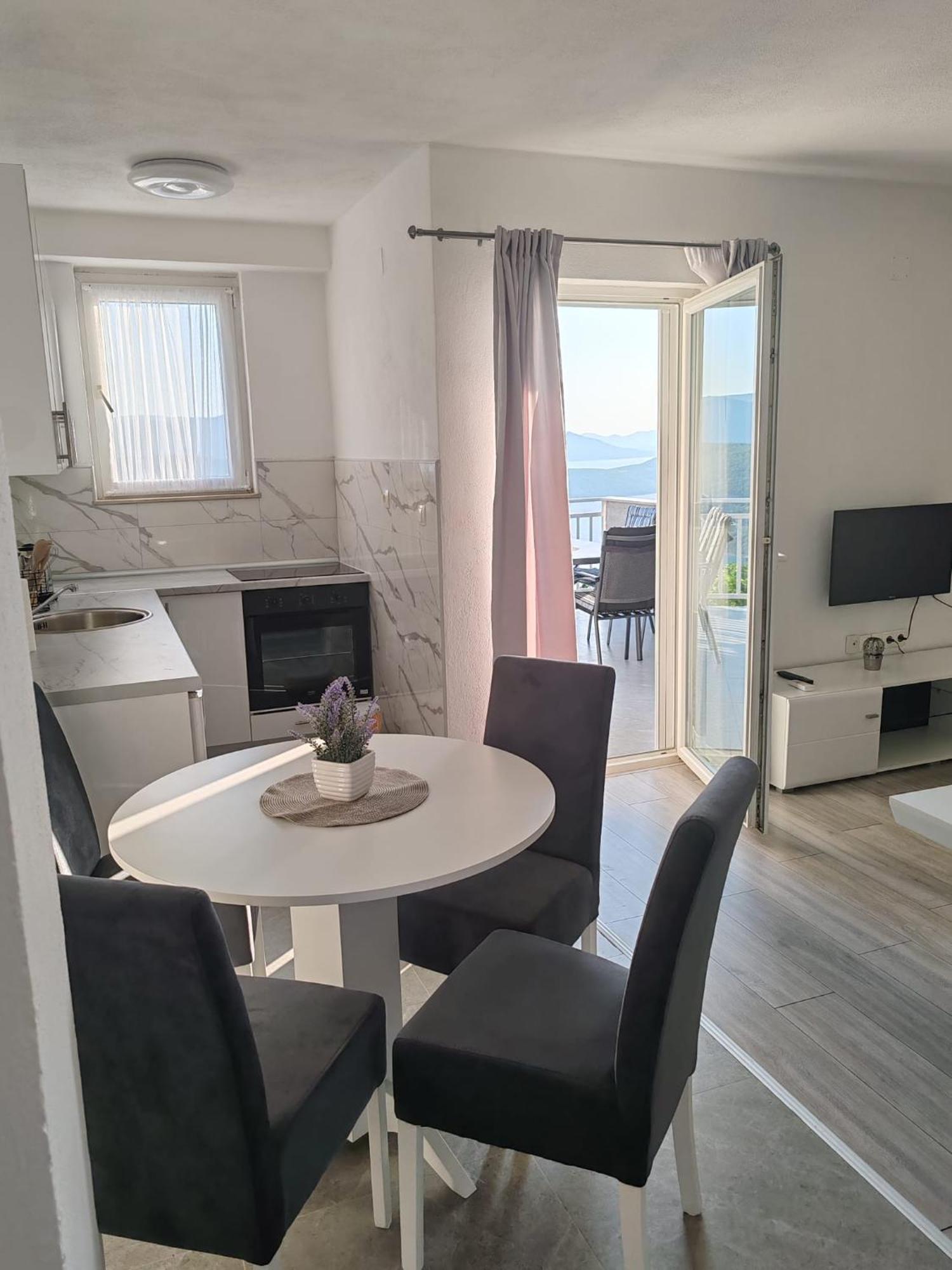 Apartman Iva Neum Exterior photo